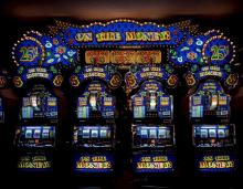 how to play slots machine