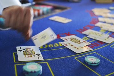 carddealer